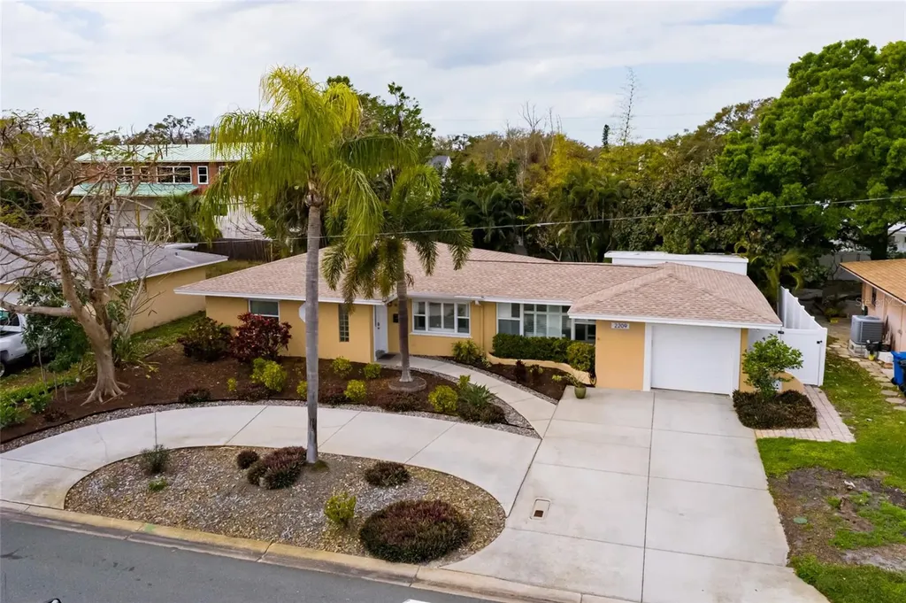 2209 Sunrise Drive SE St Petersburg FL 33705