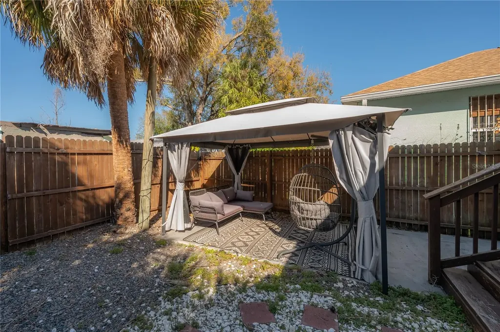 2341 W Chestnut Street Tampa FL 33607