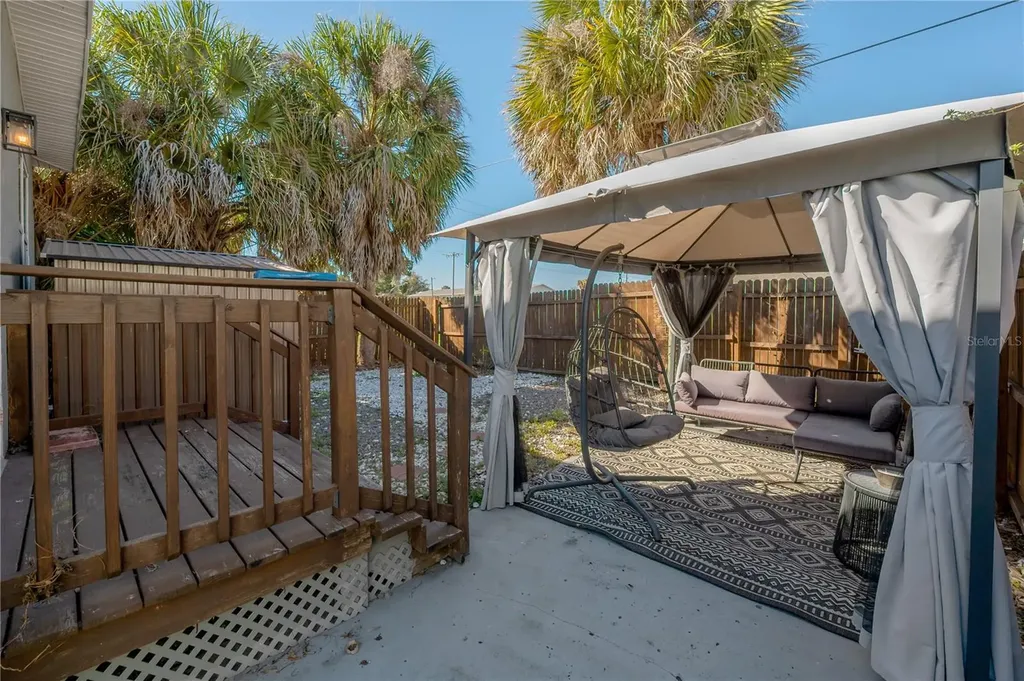 2341 W Chestnut Street Tampa FL 33607