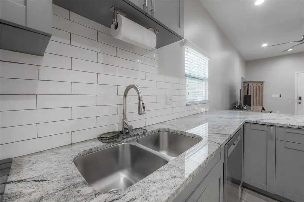 2341 W Chestnut Street Tampa FL 33607