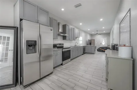 2341 W Chestnut Street Tampa FL 33607