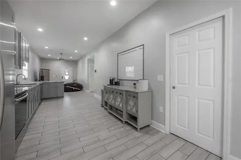 2341 W Chestnut Street Tampa FL 33607