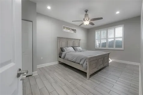 2341 W Chestnut Street Tampa FL 33607