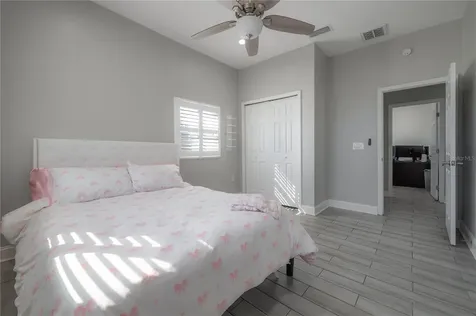 2341 W Chestnut Street Tampa FL 33607