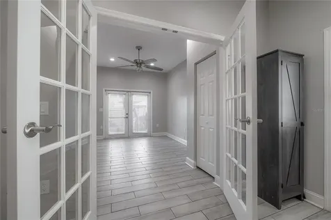 2341 W Chestnut Street Tampa FL 33607