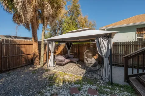2341 W Chestnut Street Tampa FL 33607