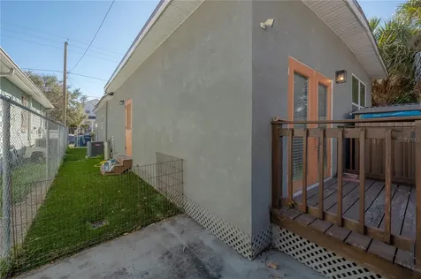 2341 W Chestnut Street Tampa FL 33607