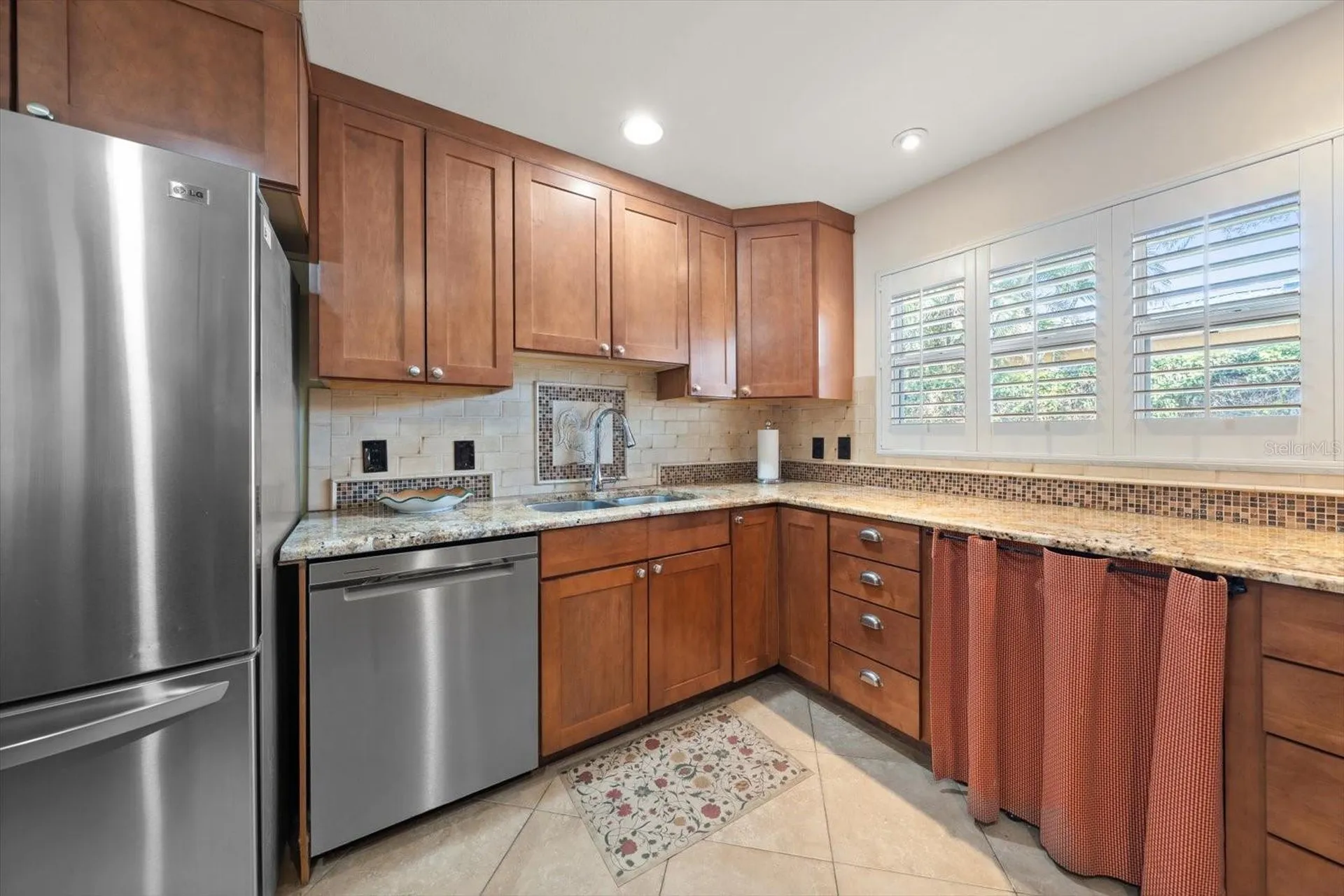 127 Oakwood Drive Largo FL 33770