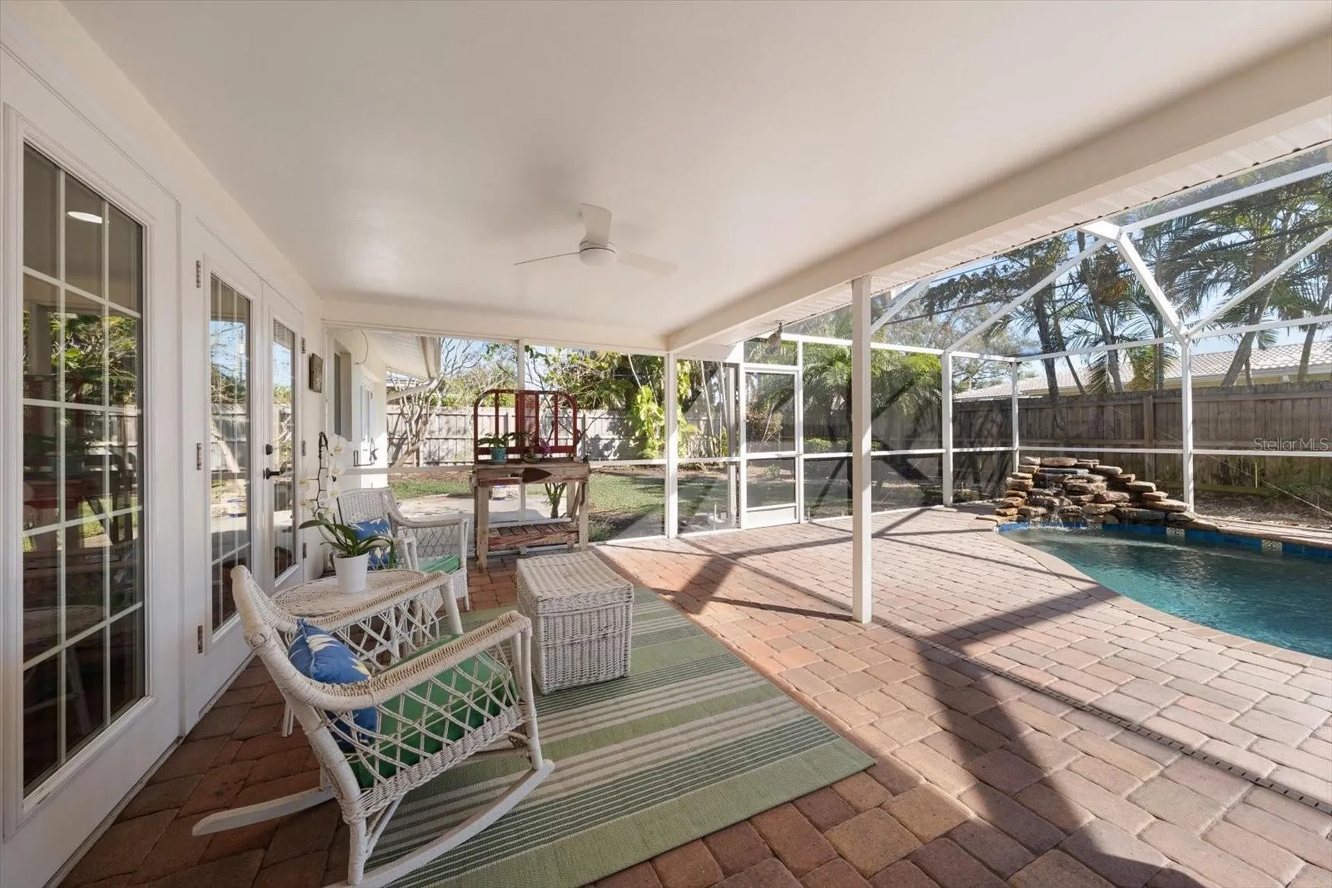 127 Oakwood Drive Largo FL 33770