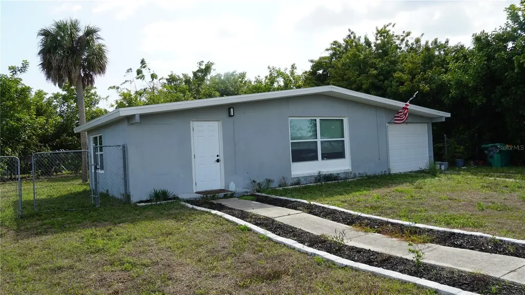 21883 Buxton Avenue Port Charlotte FL 33952