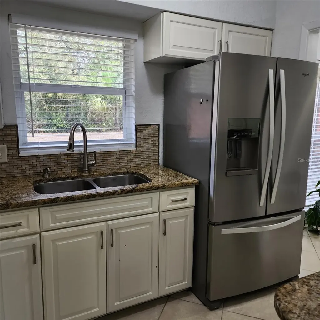 3925 Omega Lane Sarasota FL 34235