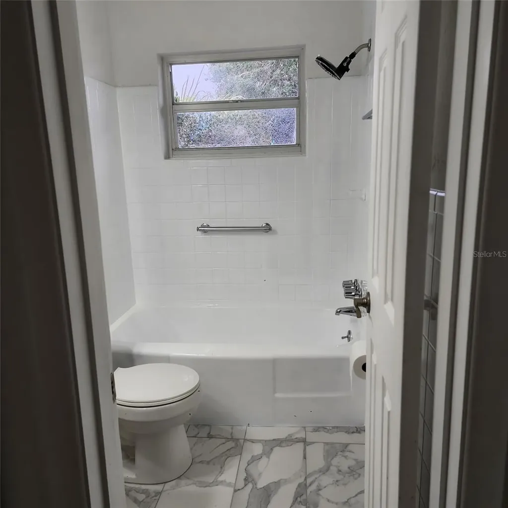 3925 Omega Lane Sarasota FL 34235