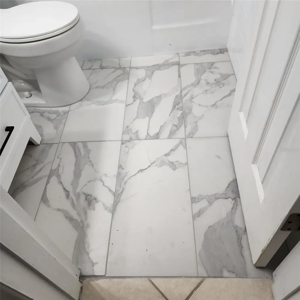 3925 Omega Lane Sarasota FL 34235