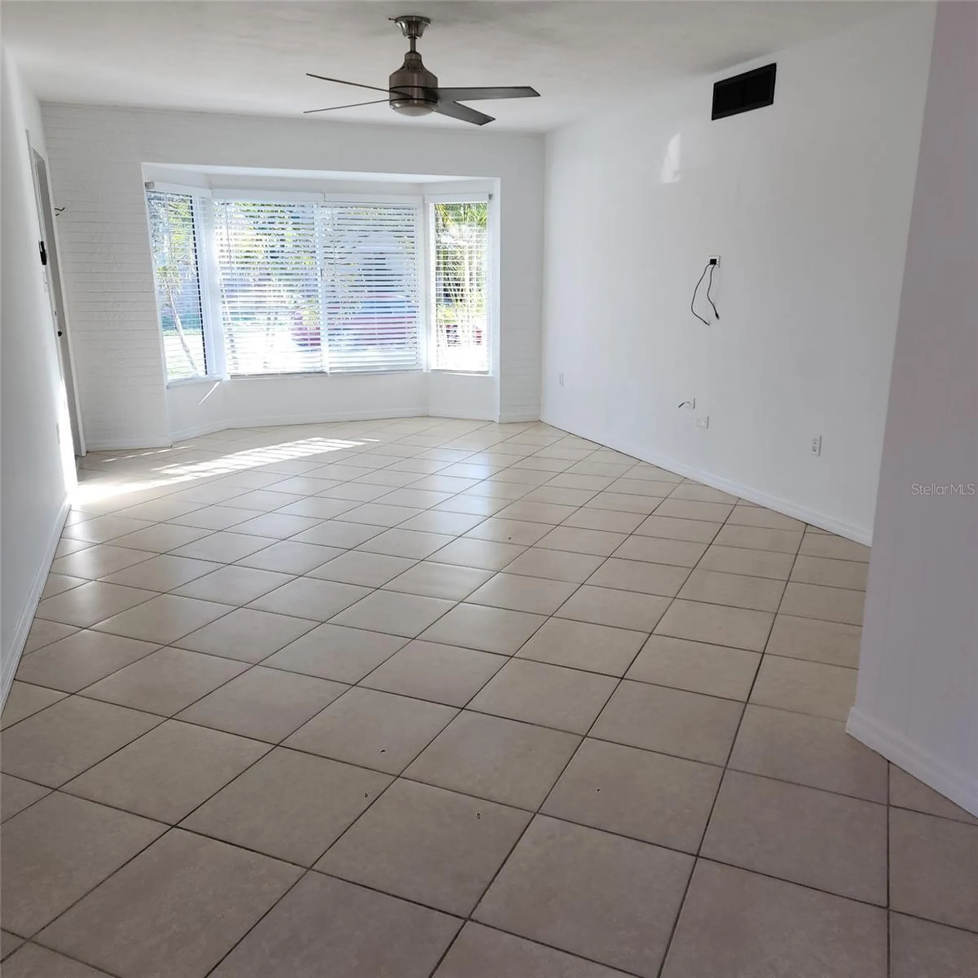 3925 Omega Lane Sarasota FL 34235
