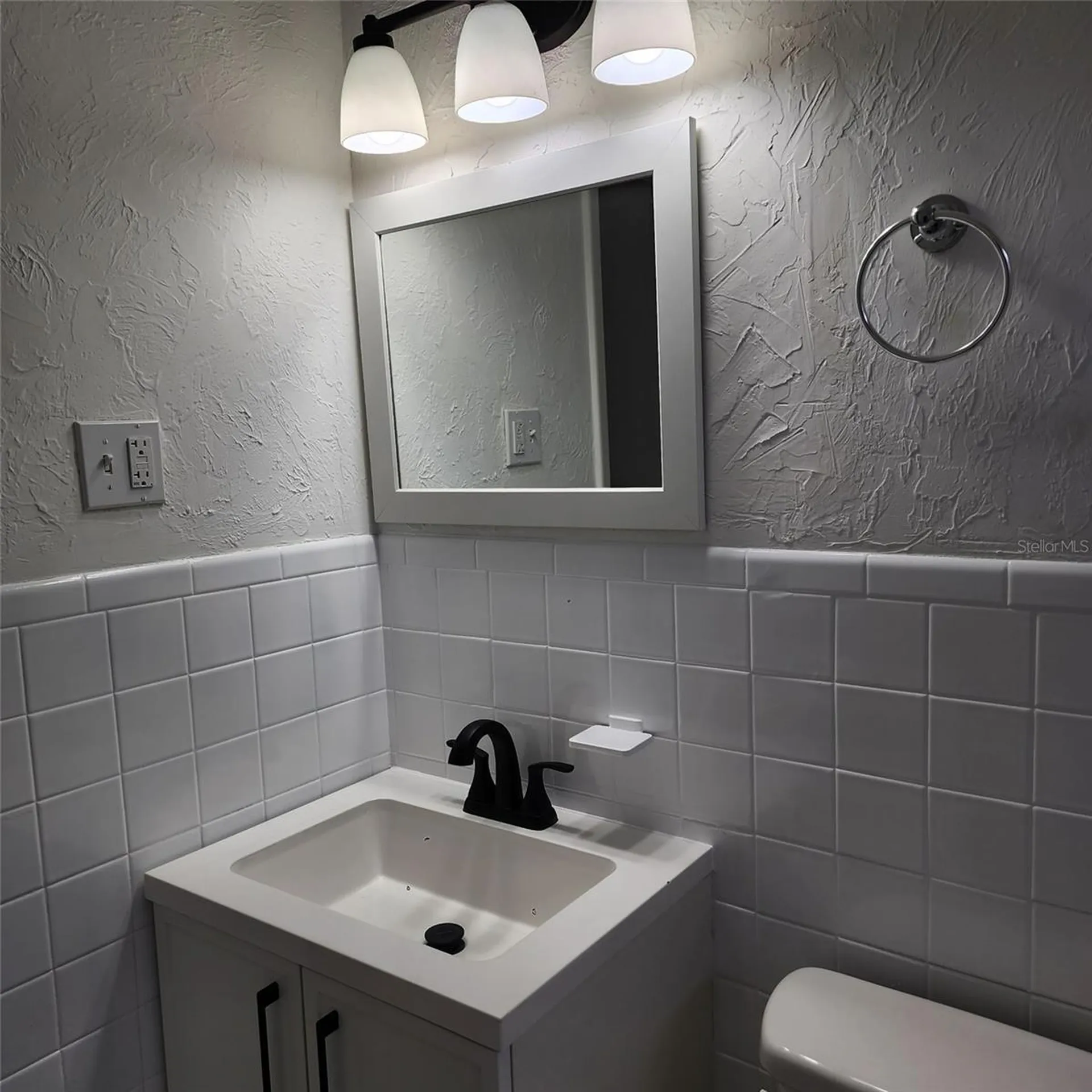 3925 Omega Lane Sarasota FL 34235