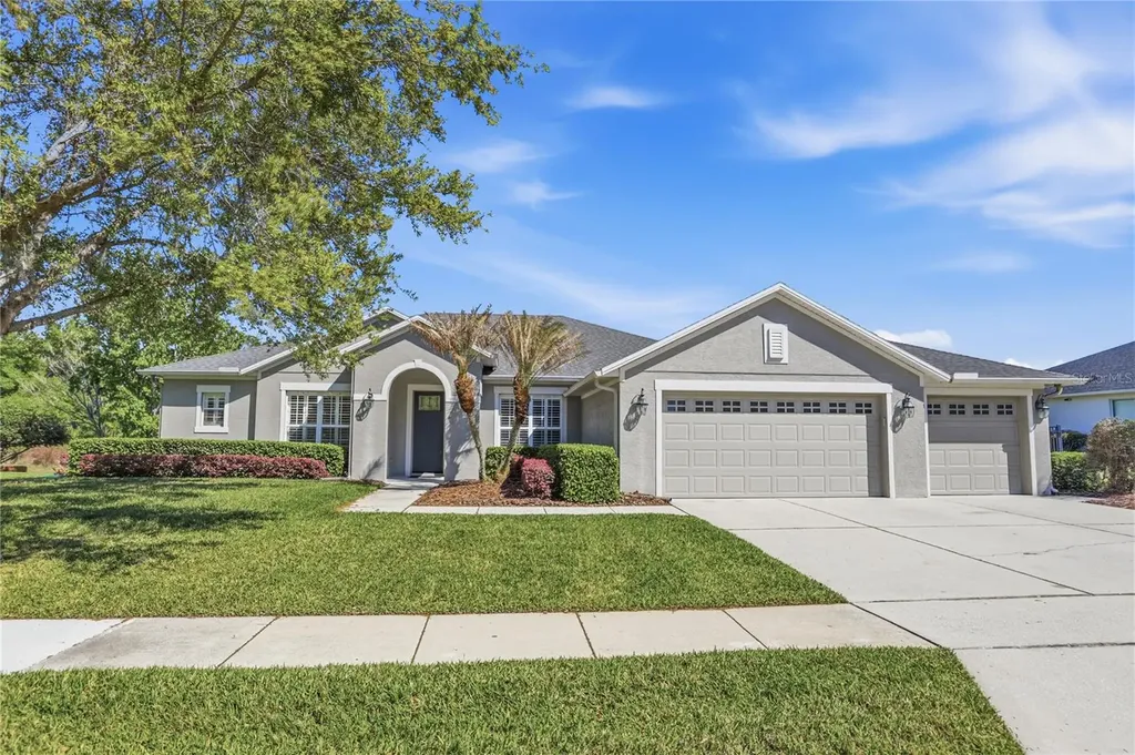 8 Winters Landing Drive Oakland FL 34787