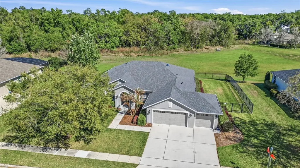 8 Winters Landing Drive Oakland FL 34787