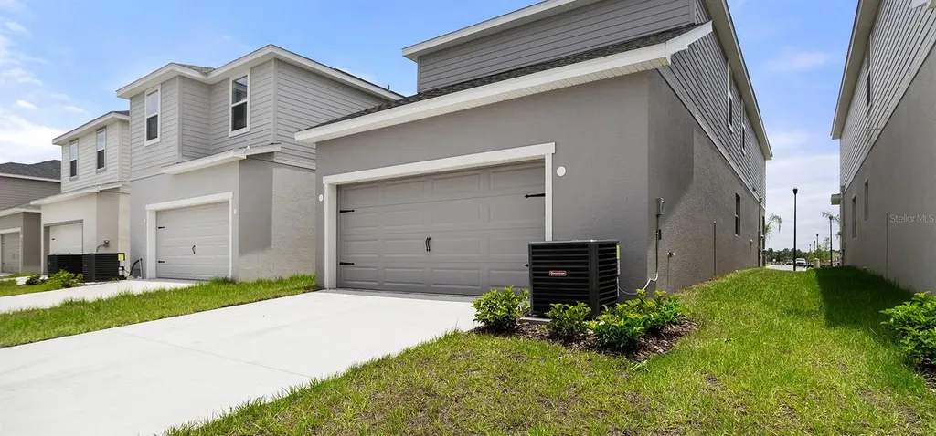 576 Mossy Wood Lane St Cloud FL 34771