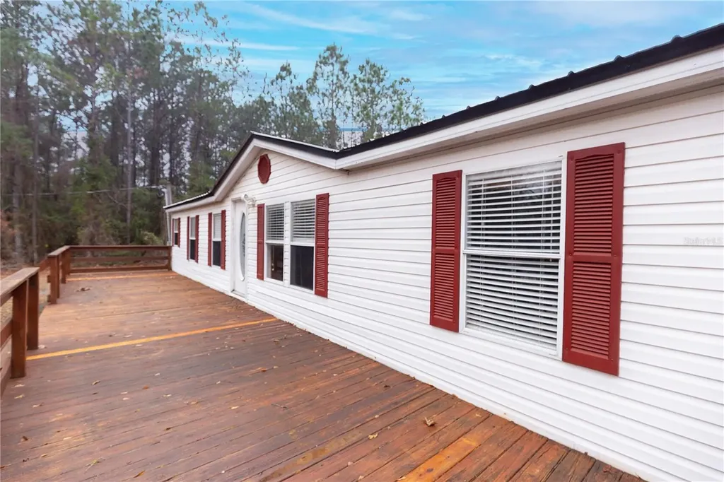 11602 NE Us Highway 301 Waldo FL 32694