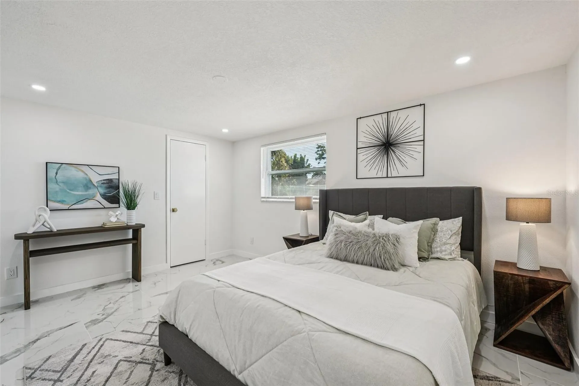6832 16th Way S St Petersburg FL 33712