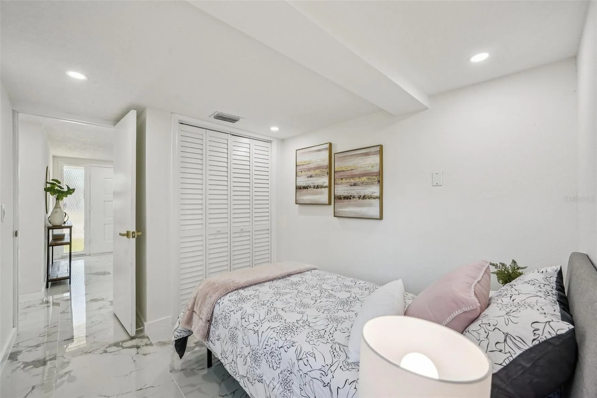 6832 16th Way S St Petersburg FL 33712