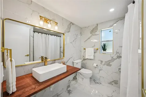 6832 16th Way S St Petersburg FL 33712