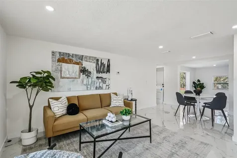 6832 16th Way S St Petersburg FL 33712