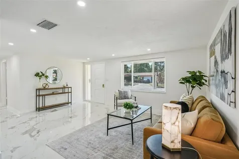 6832 16th Way S St Petersburg FL 33712