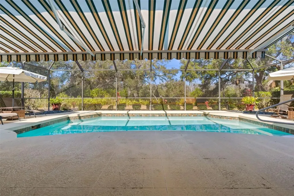 4751 Carrington Circle Sarasota FL 34243