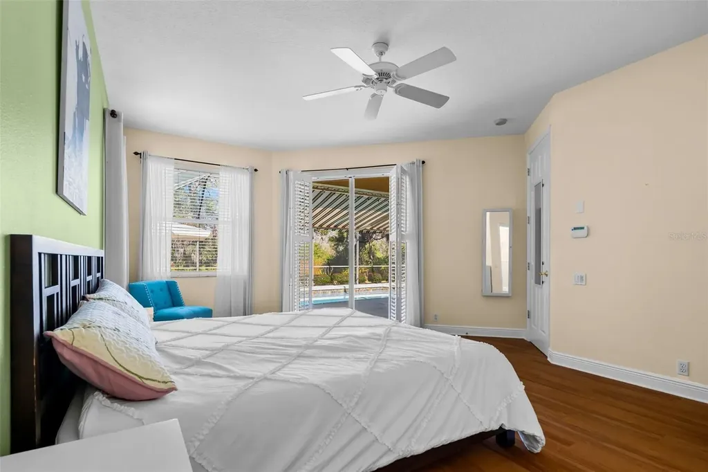 4751 Carrington Circle Sarasota FL 34243