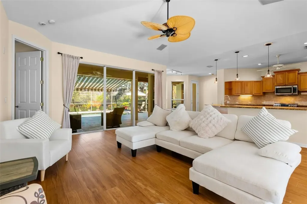 4751 Carrington Circle Sarasota FL 34243