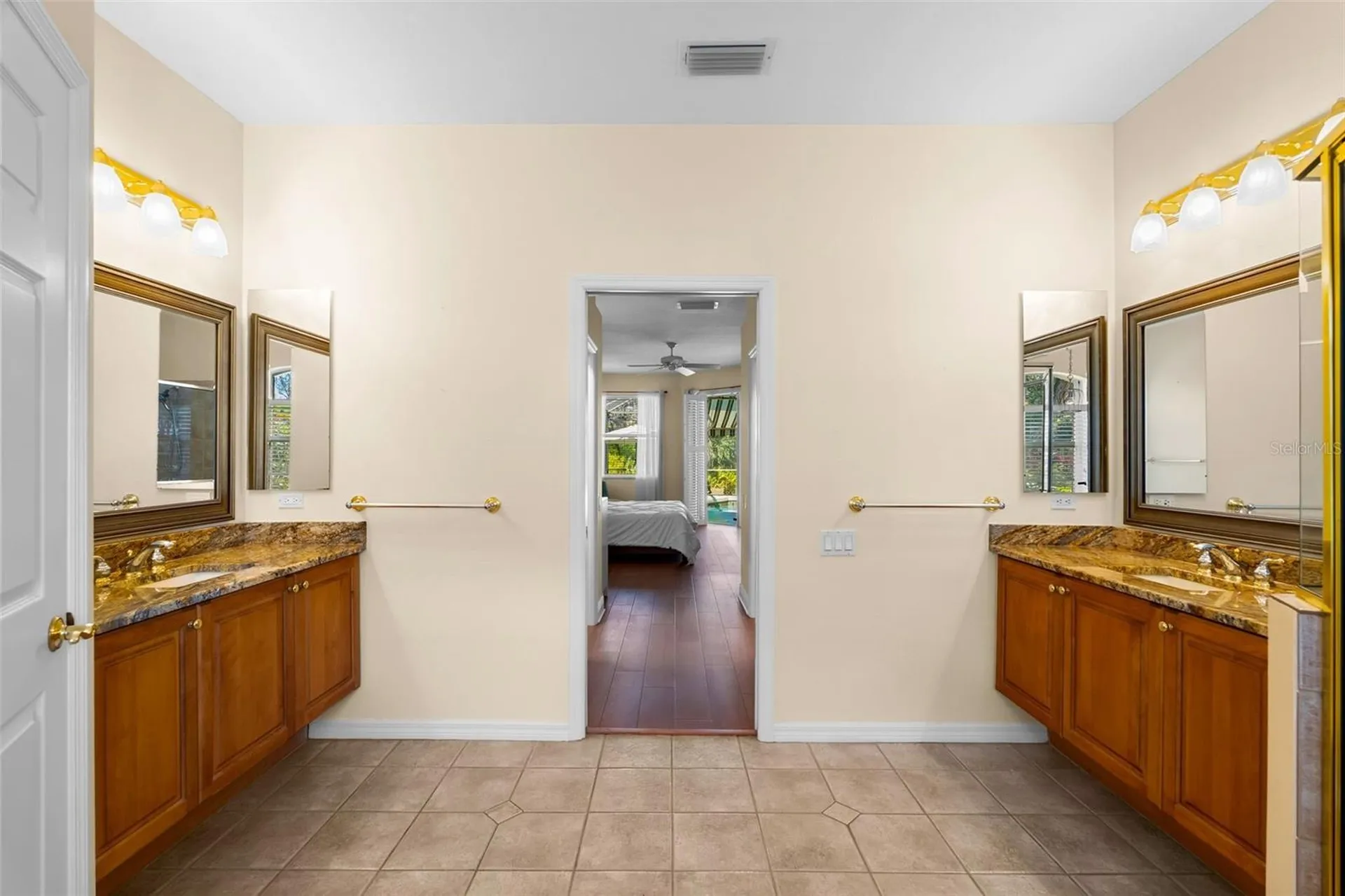 4751 Carrington Circle Sarasota FL 34243