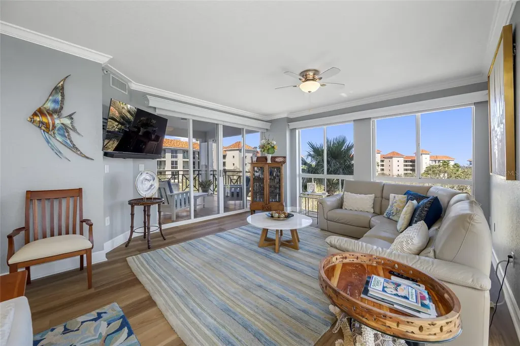 4750 Dolphin Cay Lane S St Petersburg FL 33711