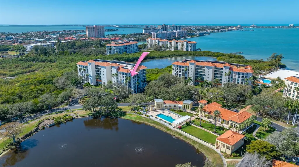 4750 Dolphin Cay Lane S St Petersburg FL 33711