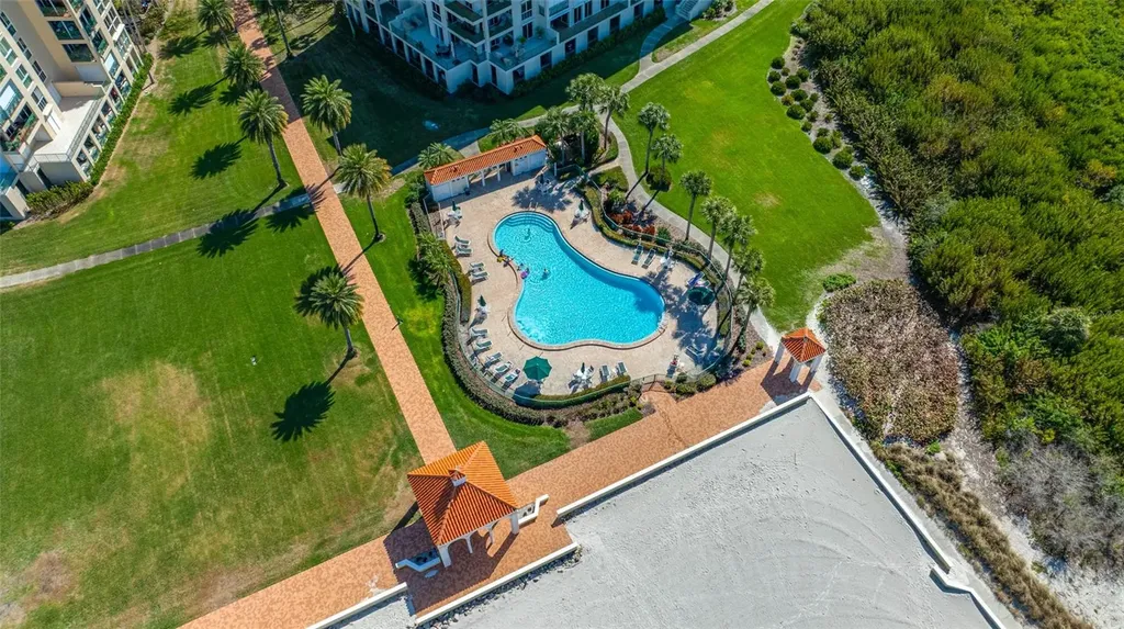4750 Dolphin Cay Lane S St Petersburg FL 33711