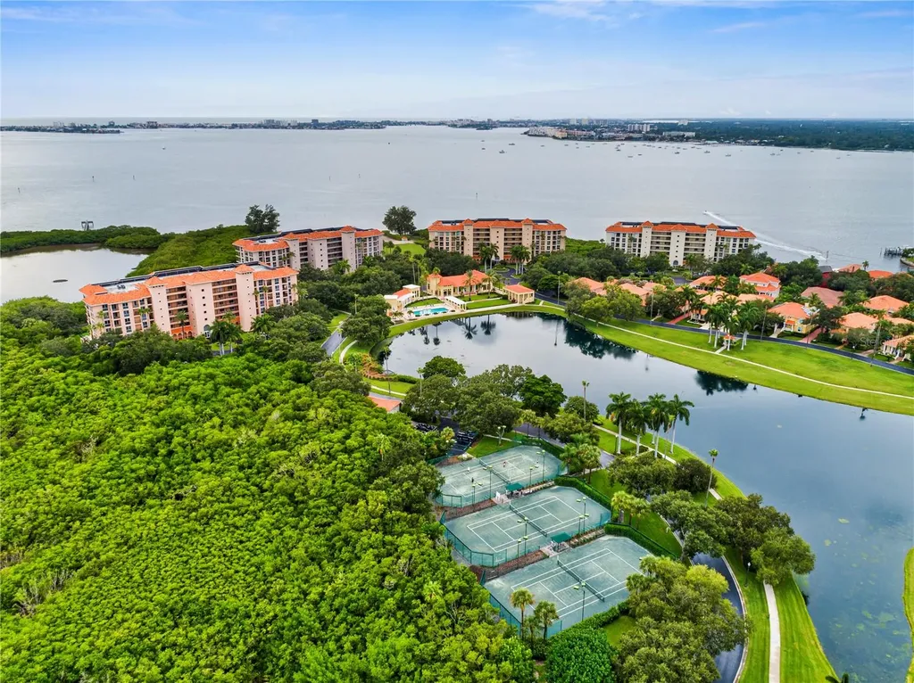 4750 Dolphin Cay Lane S St Petersburg FL 33711