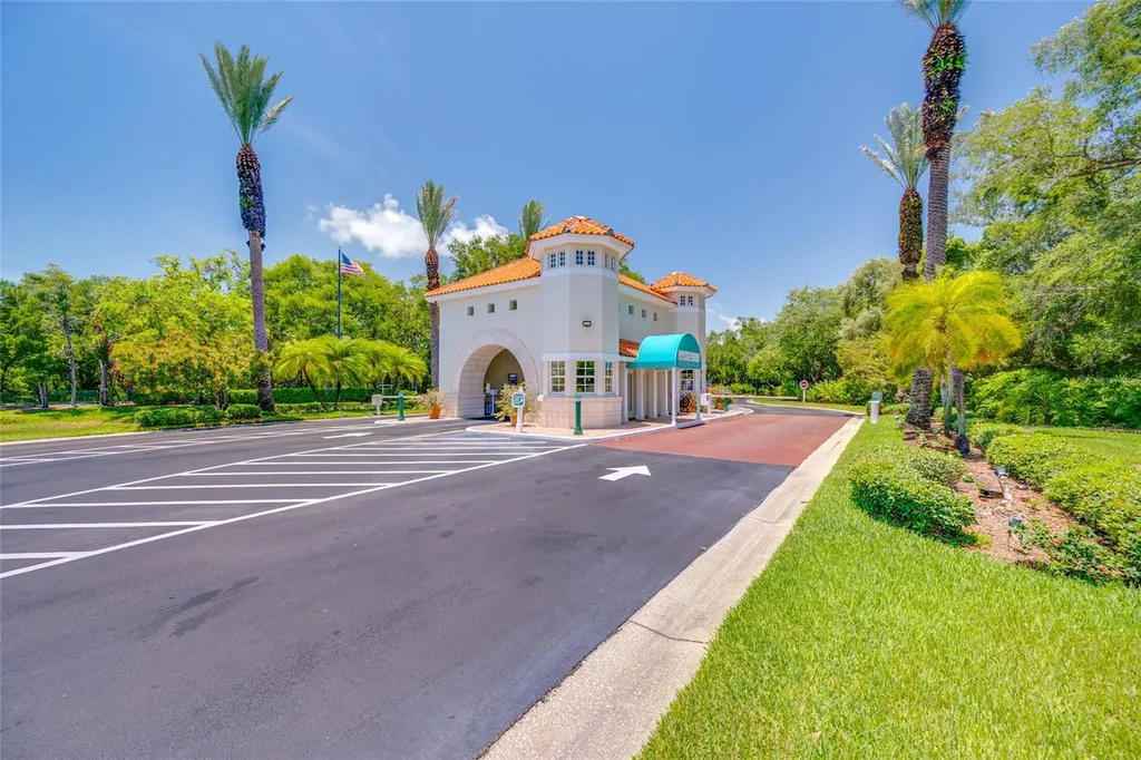 4750 Dolphin Cay Lane S St Petersburg FL 33711