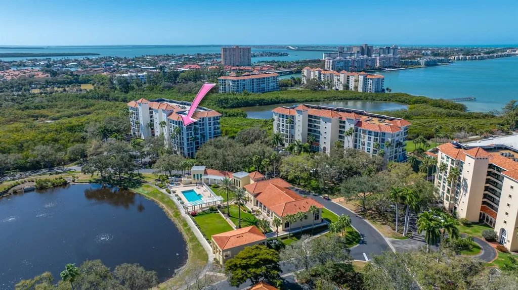 4750 Dolphin Cay Lane S St Petersburg FL 33711
