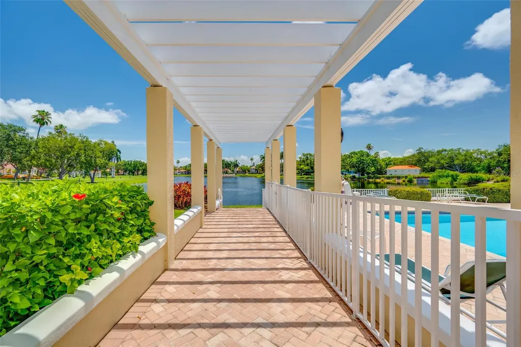 4750 Dolphin Cay Lane S St Petersburg FL 33711