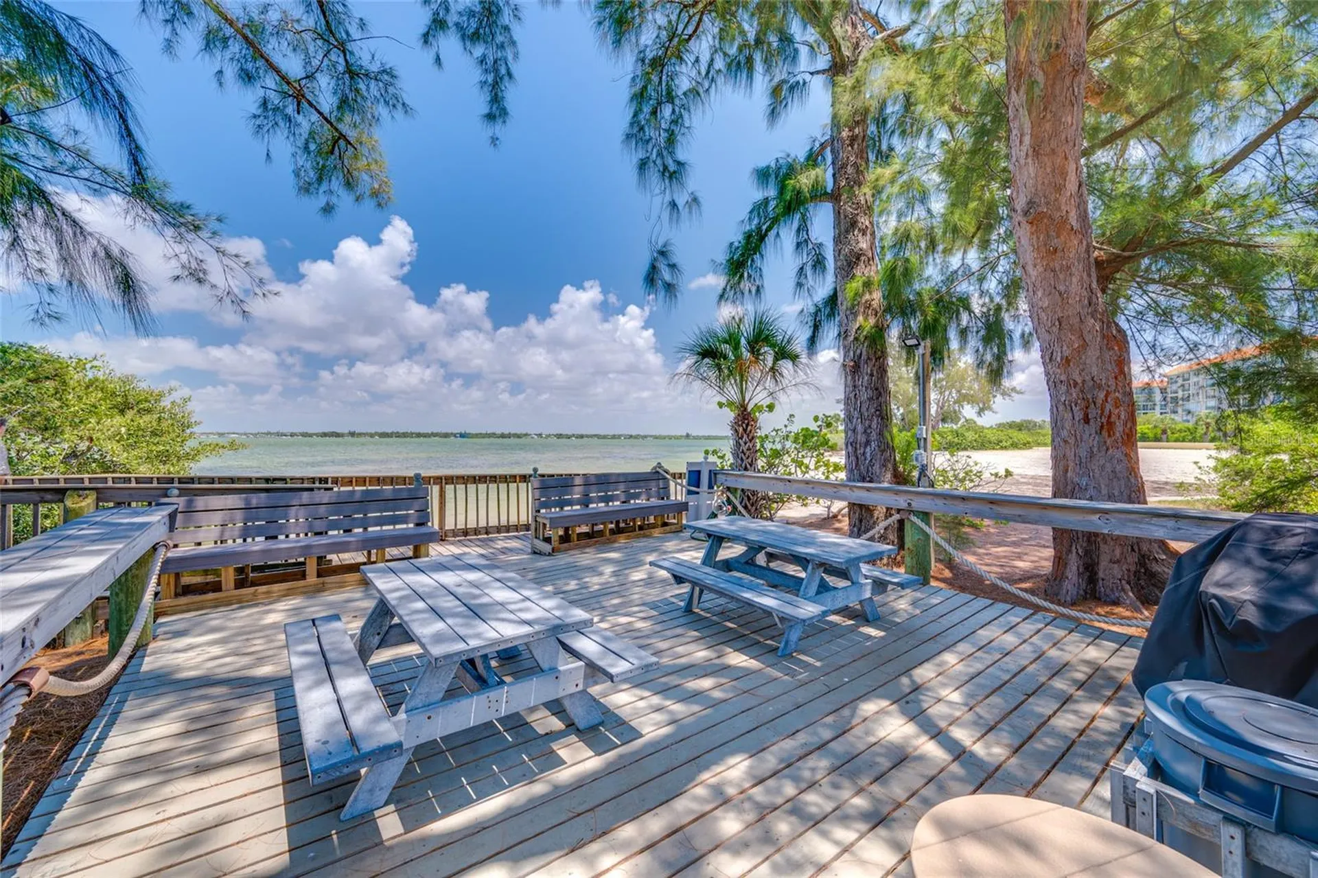 4750 Dolphin Cay Lane S St Petersburg FL 33711