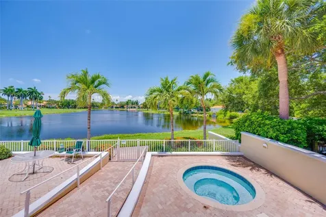 4750 Dolphin Cay Lane S St Petersburg FL 33711