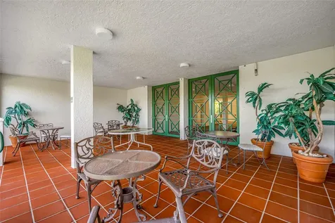 4750 Dolphin Cay Lane S St Petersburg FL 33711