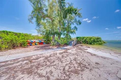 4750 Dolphin Cay Lane S St Petersburg FL 33711