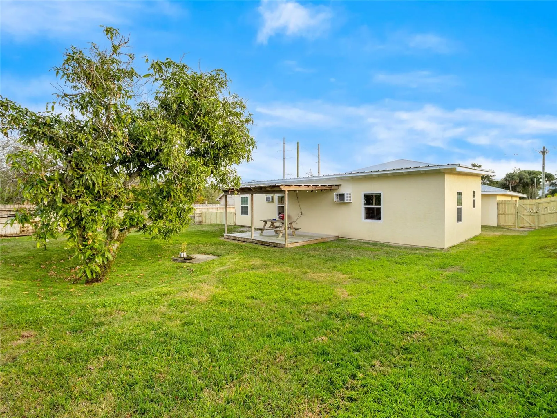 222 Rosa L Jones Cocoa FL 32922