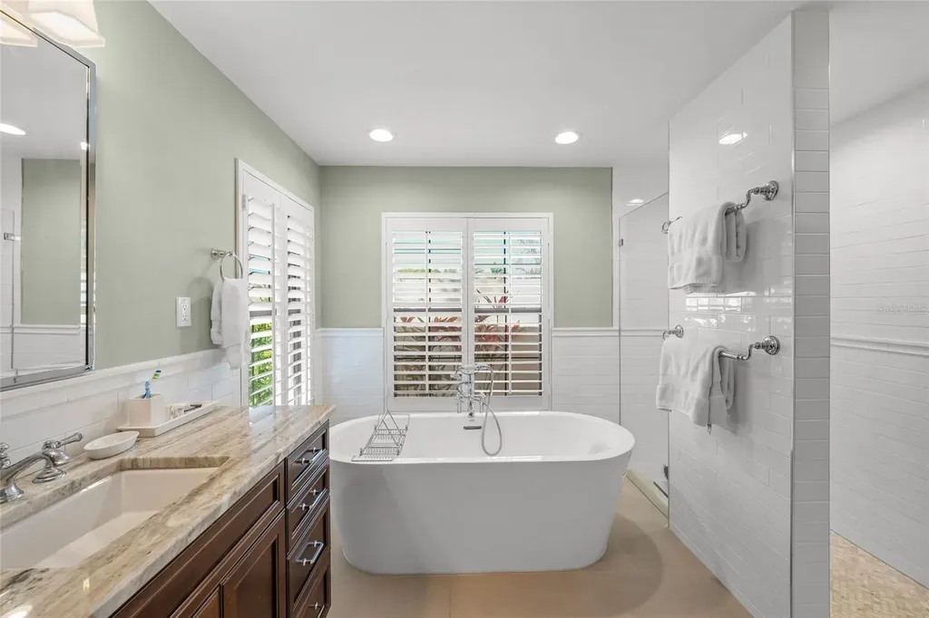 5125 Willow Leaf Drive Sarasota FL 34241