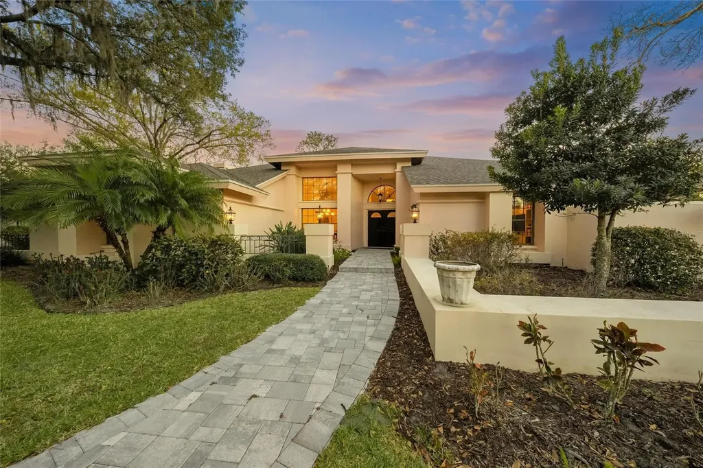 5125 Willow Leaf Drive Sarasota FL 34241