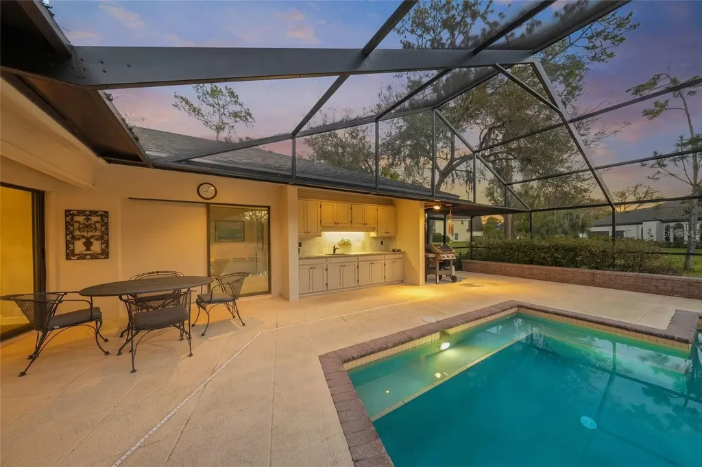 5125 Willow Leaf Drive Sarasota FL 34241