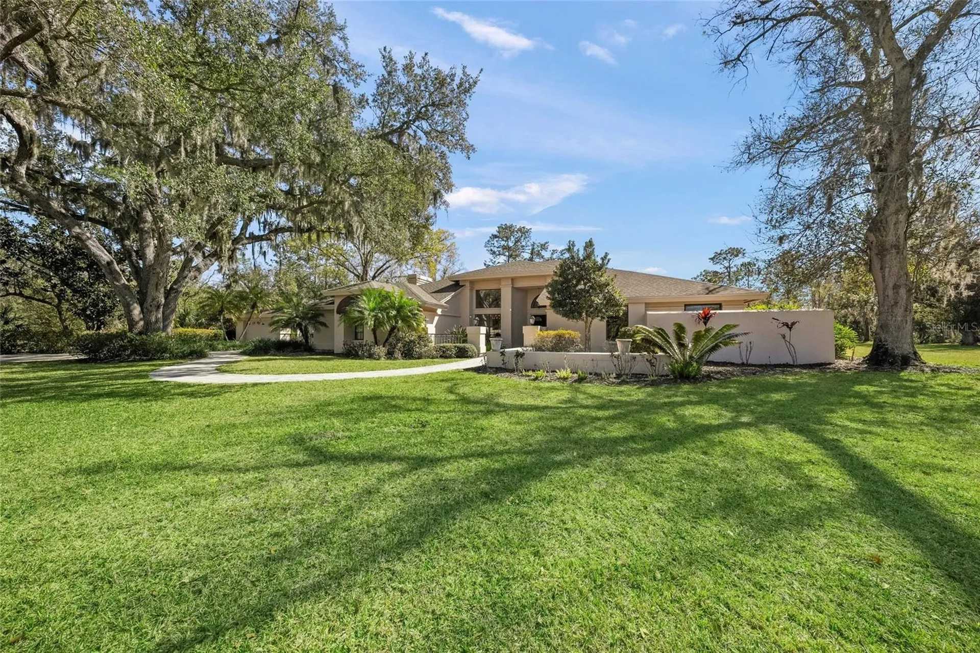 5125 Willow Leaf Drive Sarasota FL 34241