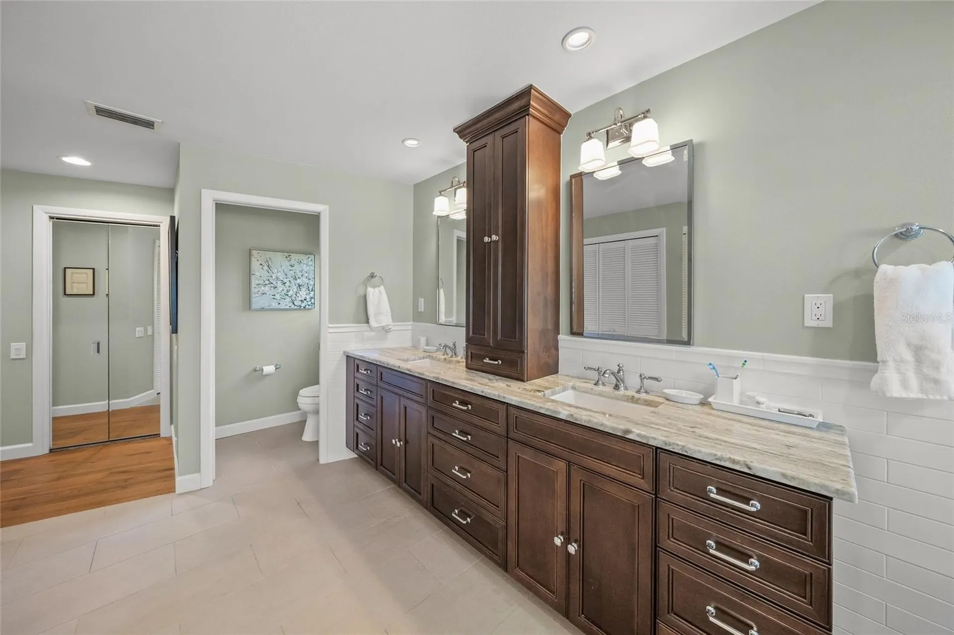 5125 Willow Leaf Drive Sarasota FL 34241