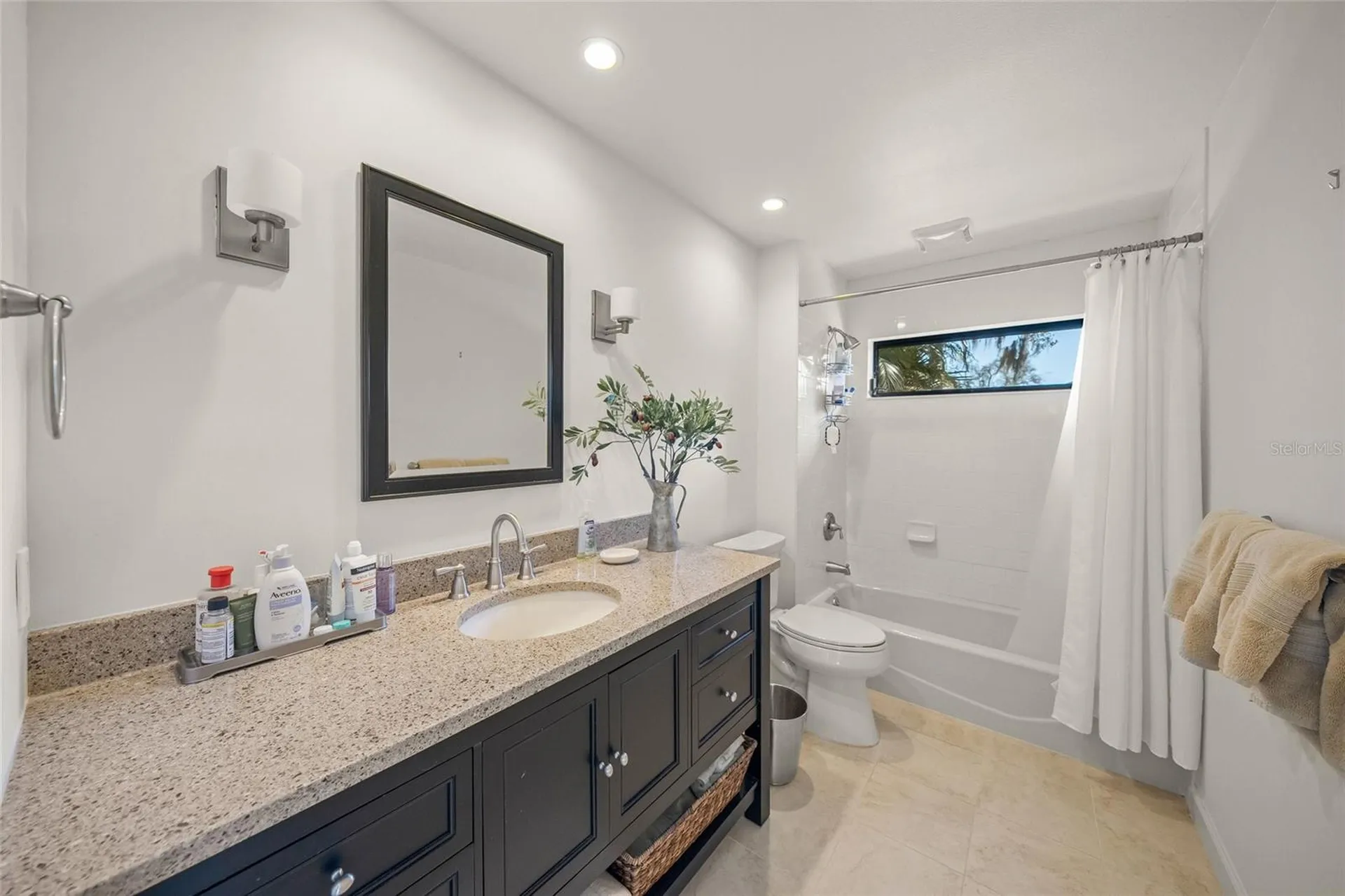 5125 Willow Leaf Drive Sarasota FL 34241
